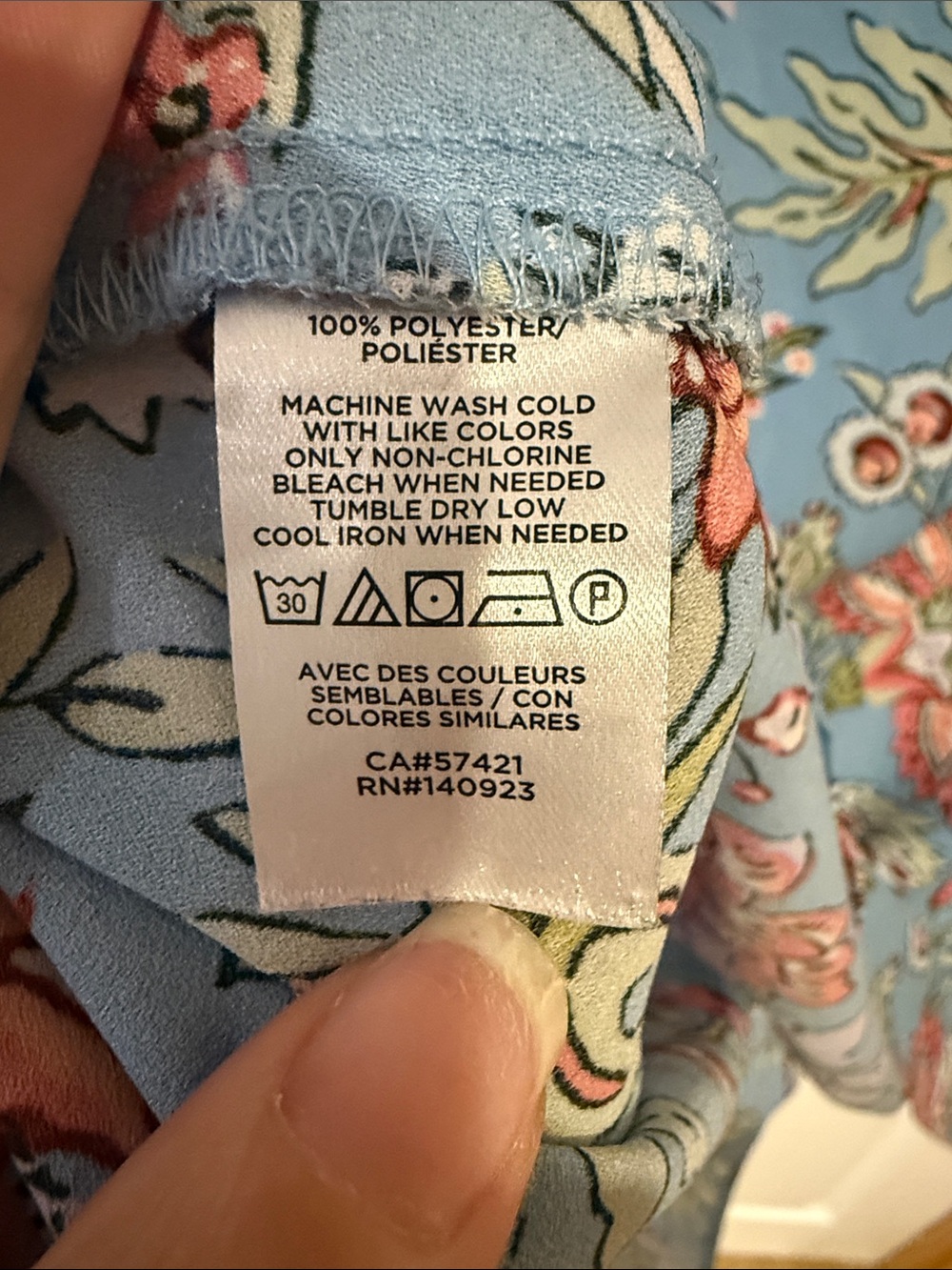 642 LOFT Plus Floral Flutter Sleeve Blouse Size 14 Sky Blue Pink Boho Top - Picture 4 of 6